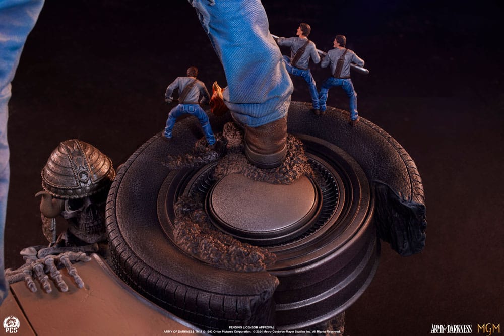 Army of Darkness Premier Series 1/4 Scale Ash Statue - Highly Detailed Collectible
