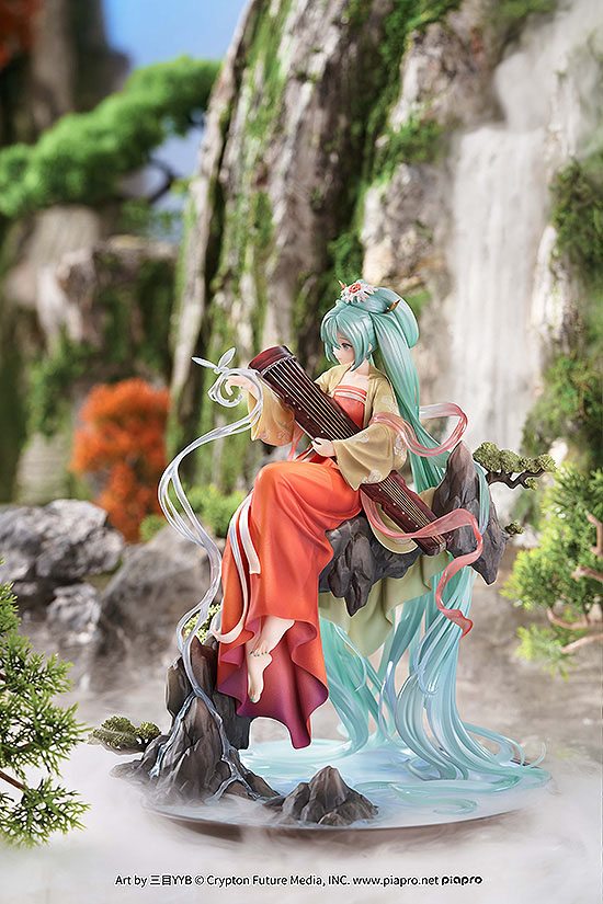 1/7 Scale PVC Statue of Hatsune Miku in Gao Shan Liu Shui Traditional Chinese Style