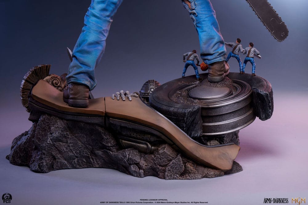 Army of Darkness Premier Series 1/4 Scale Ash Statue - Highly Detailed Collectible