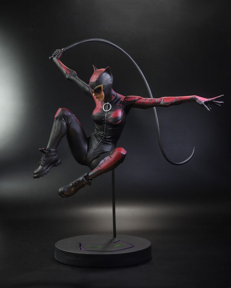 DC Designer Series 1/6 Scale Limited Edition Catwoman #43 Statue by Jock