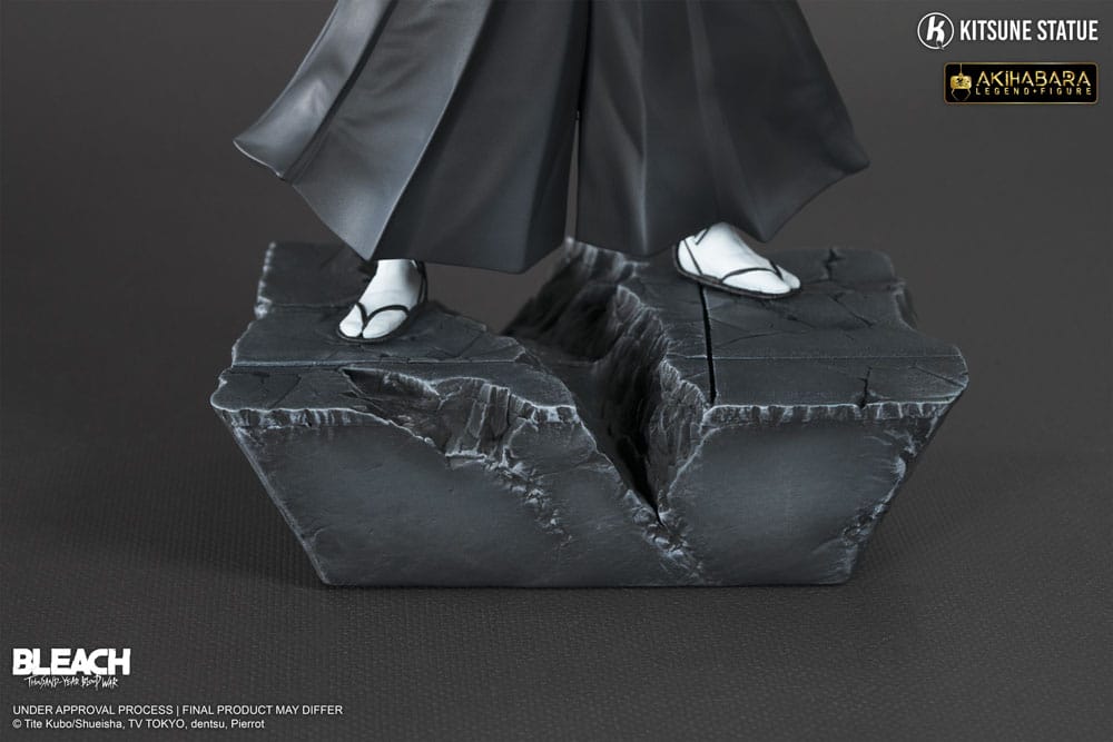 Bleach: Thousand - Year Blood War Ichigo Kurosaki 1/8 Scale Collectible Anime Figure from Akihabara Legend Series