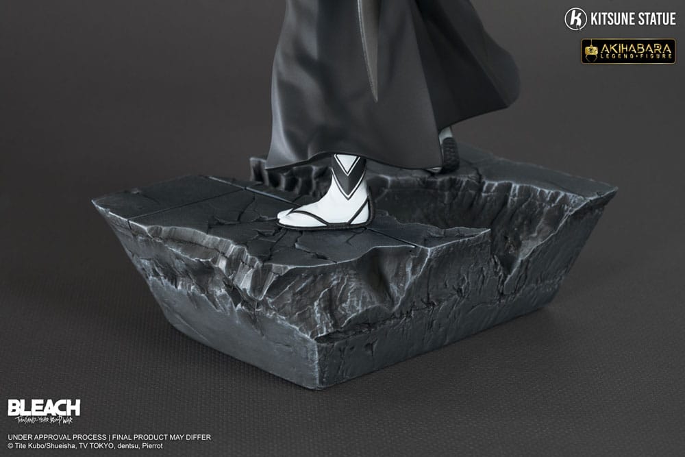 Bleach: Thousand - Year Blood War Ichigo Kurosaki 1/8 Scale Collectible Anime Figure from Akihabara Legend Series