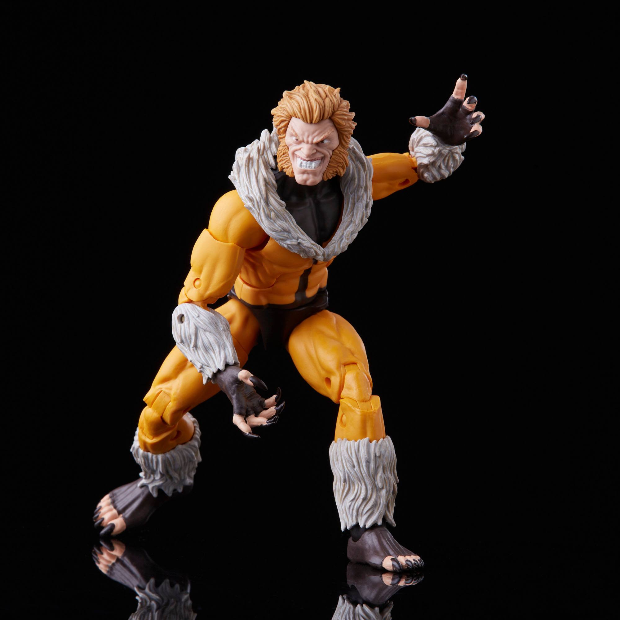 Marvel Legends Series 6-Inch Action Figure of Marvel’s Fierce Sabretooth