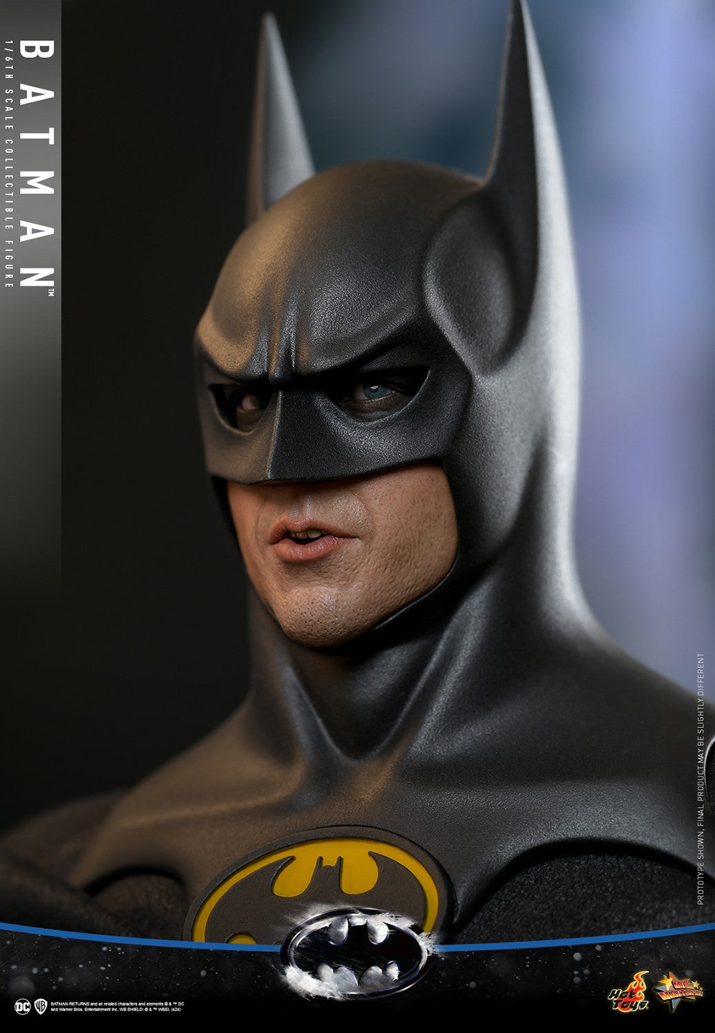 Hot Toys 1/6th Scale Collectible Figure of Batman from Batman Returns Movie