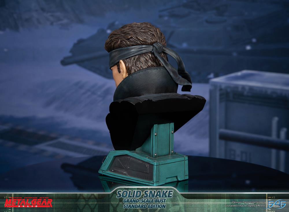 First4Figures Grand Scale Collectible Bust of Solid Snake from Metal Gear Solid