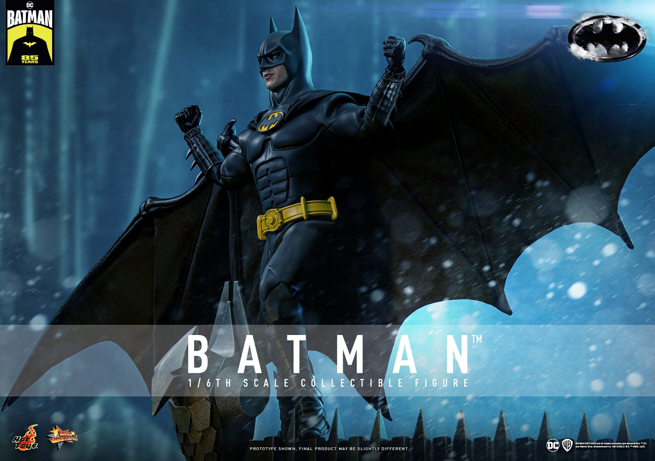 Hot Toys 1/6th Scale Collectible Figure of Batman from Batman Returns Movie