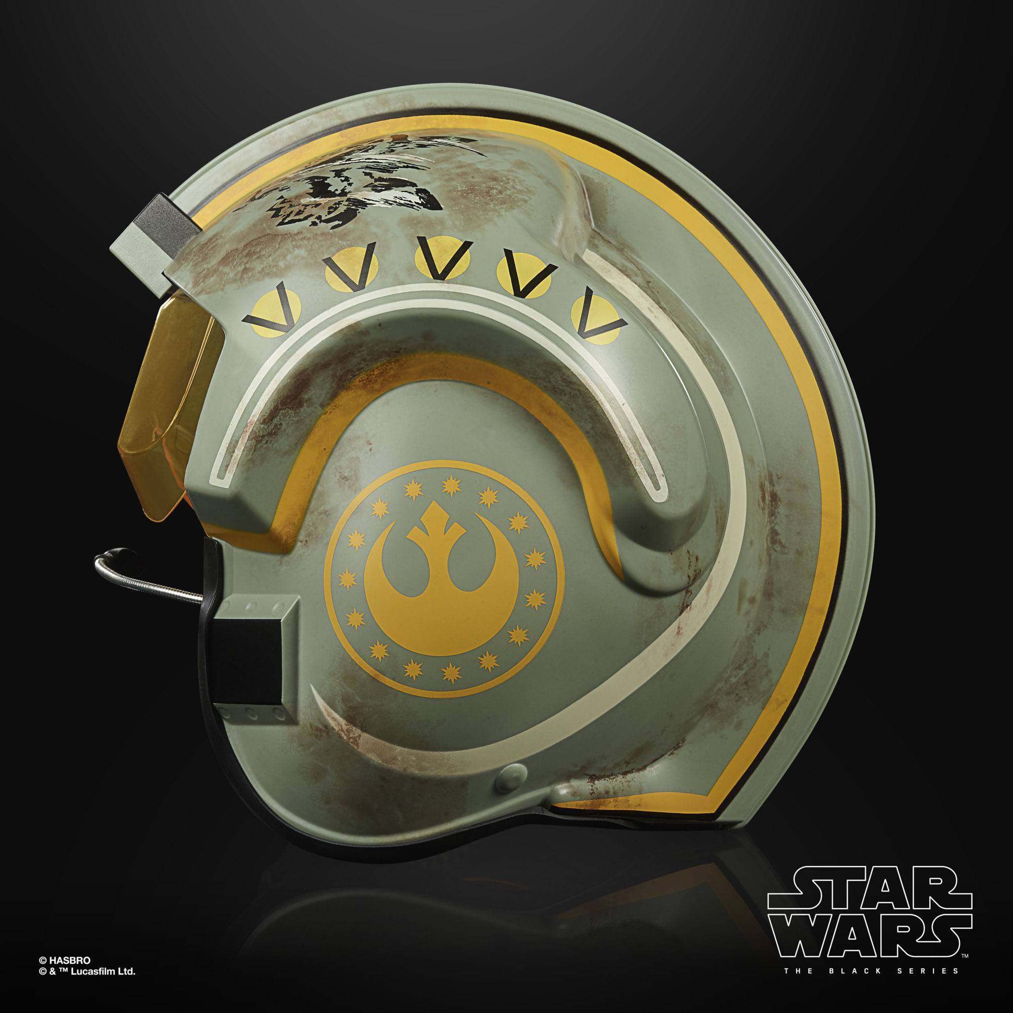 Hasbro Star Wars The Black Series Collectible Electronic Helmet of Trapper Wolf, the New Republic X - wing Pilot