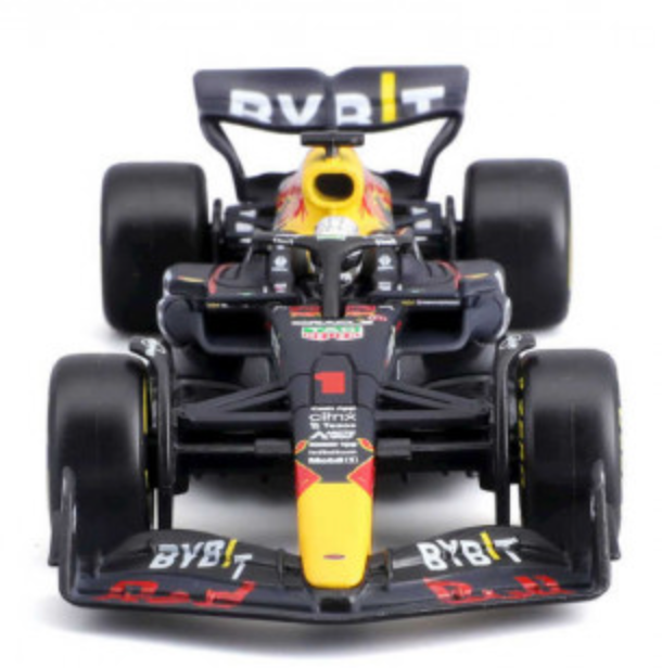 2022 Formula 1 Red Bull Racing RB18 Max Verstappen Official 1:43 Die - cast Model with Helmet