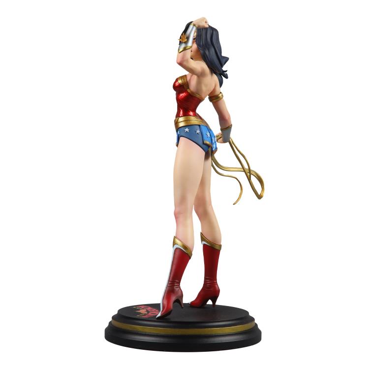 Limited Edition 1/8 Scale McFarlane DC Universe Wonder Woman Statue by J. Scott Campbell