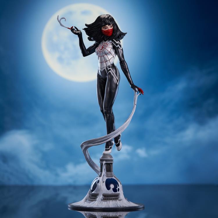 Marvel Premier Collectible Series Silk 1/7 Scale Limited Edition Collectible Statue