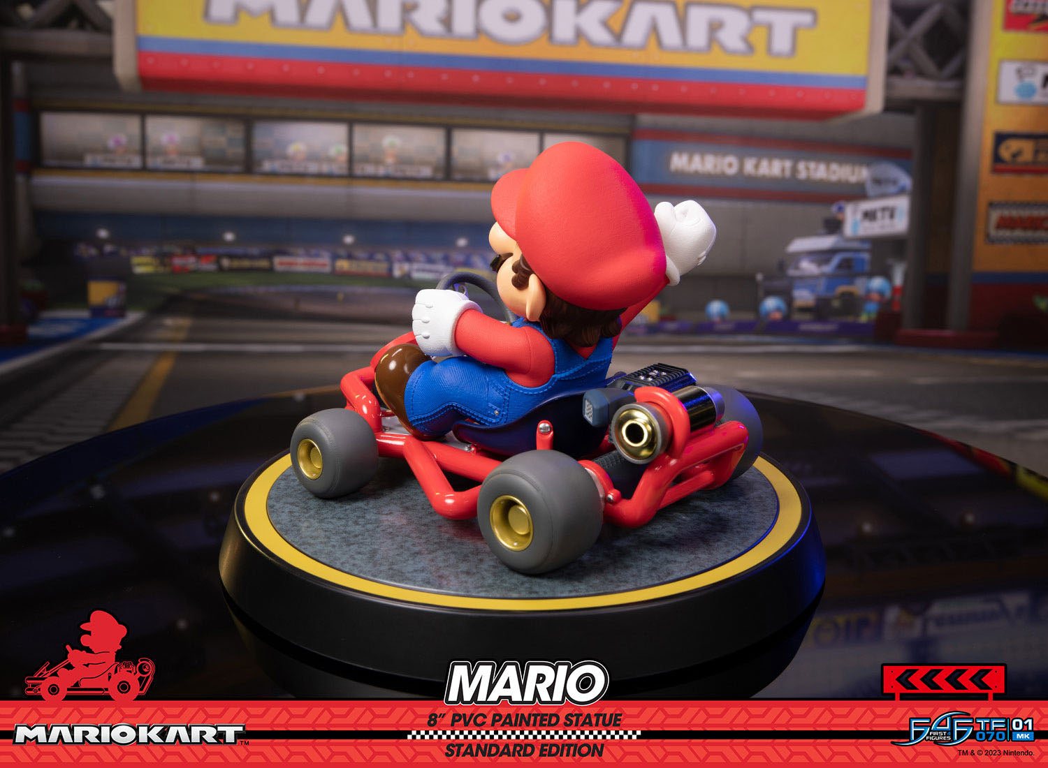 First4Figures High - Quality Mario Kart Mario Statue Standard Edition