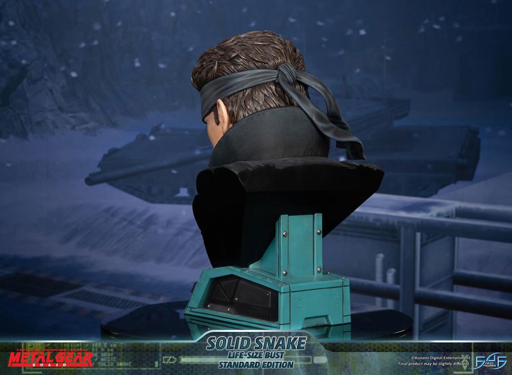 First4Figures Highly Detailed 1/1 Scale Life - Size Solid Snake Bust from Metal Gear Solid Video Game