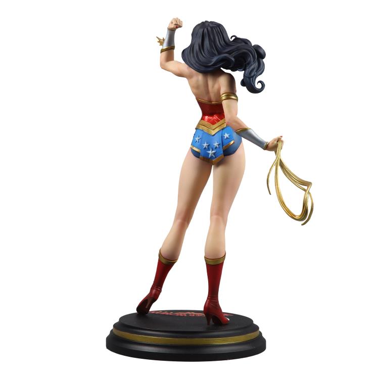 Limited Edition 1/8 Scale McFarlane DC Universe Wonder Woman Statue by J. Scott Campbell