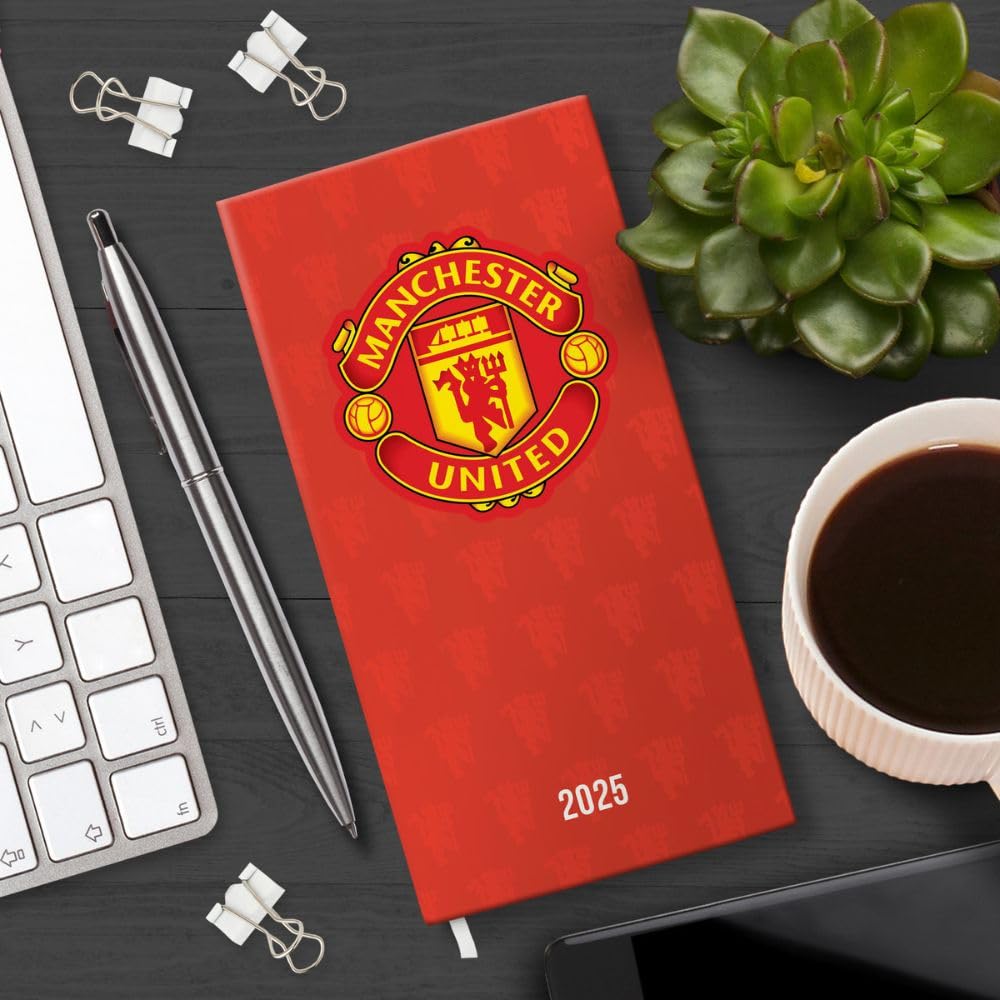 2025 Manchester United Football Club Slim Weekly View Diary