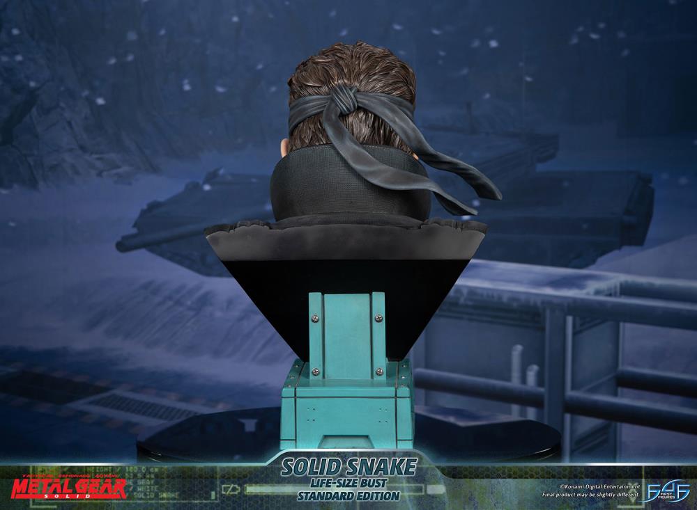 First4Figures Highly Detailed 1/1 Scale Life - Size Solid Snake Bust from Metal Gear Solid Video Game