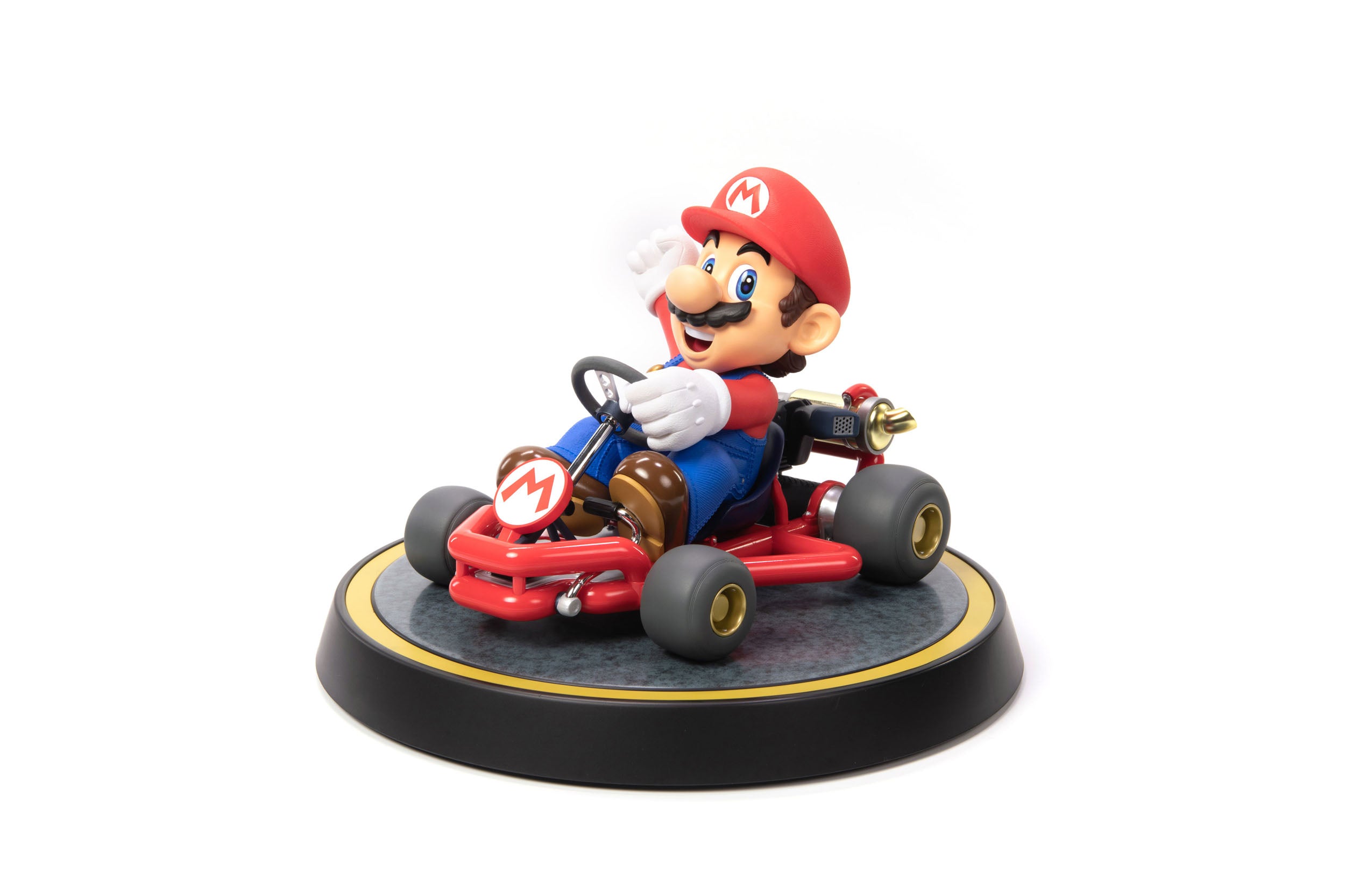 First4Figures High - Quality Mario Kart Mario Statue Standard Edition