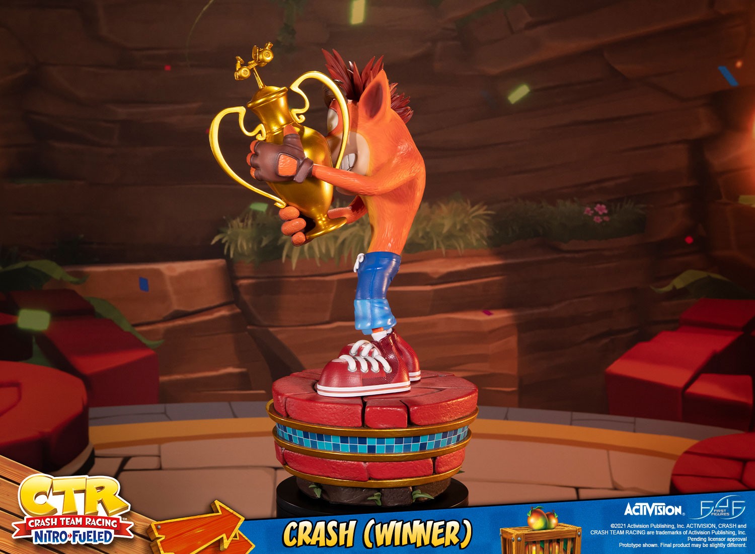 First4Figures Resin Collectible: Crash Bandicoot Nitro-Fueled Winner Statue