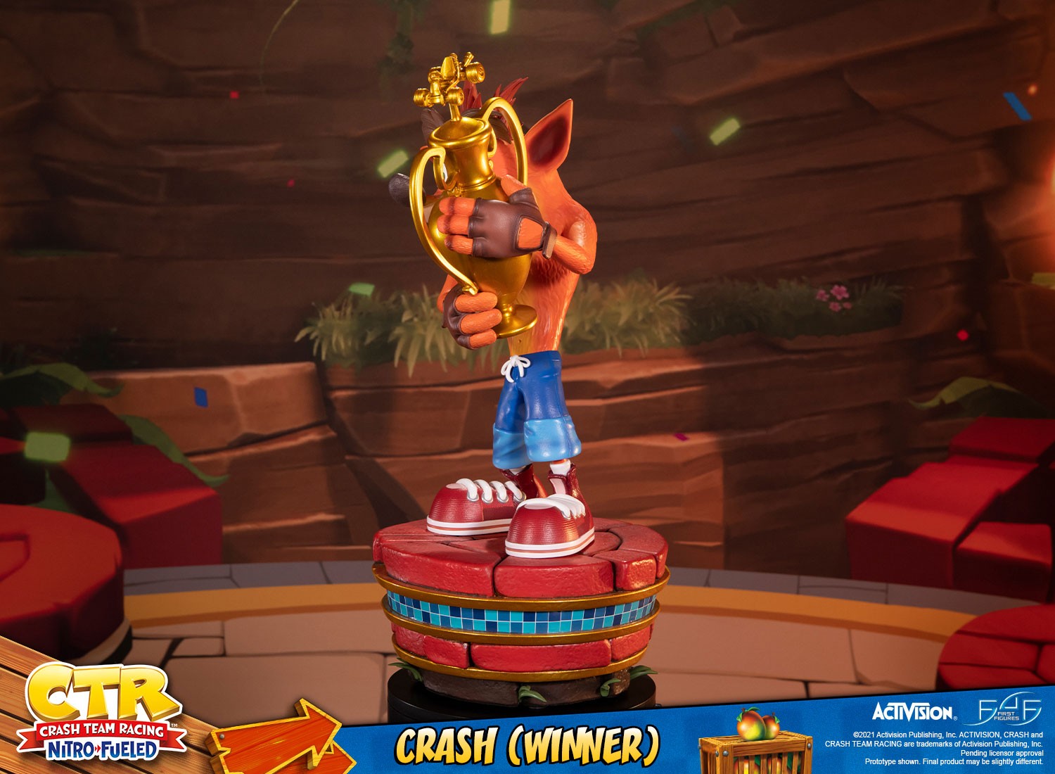 First4Figures Resin Collectible: Crash Bandicoot Nitro-Fueled Winner Statue