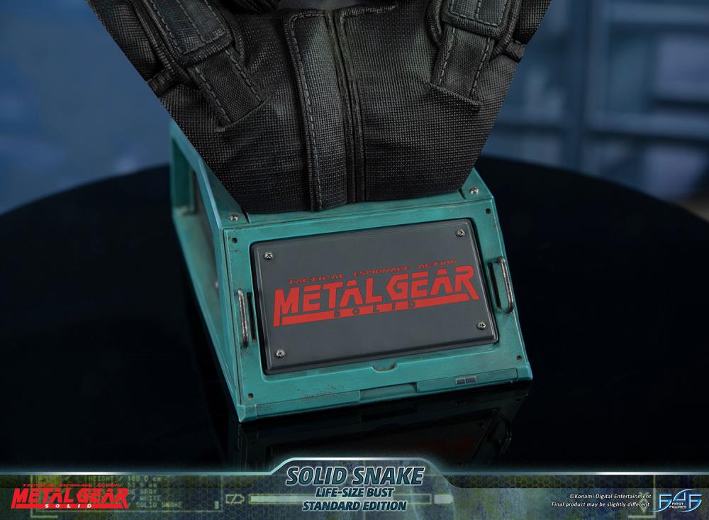 First4Figures Highly Detailed 1/1 Scale Life - Size Solid Snake Bust from Metal Gear Solid Video Game