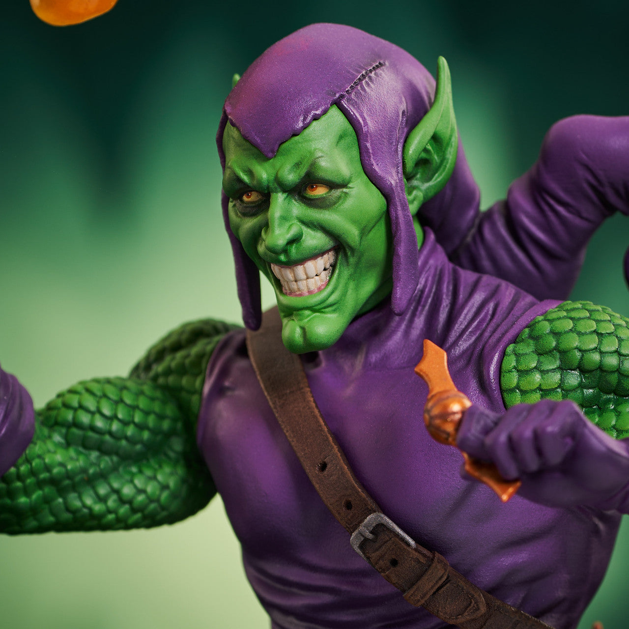 Marvel Comics Limited Edition 1/7 Scale Green Goblin Mini Bust