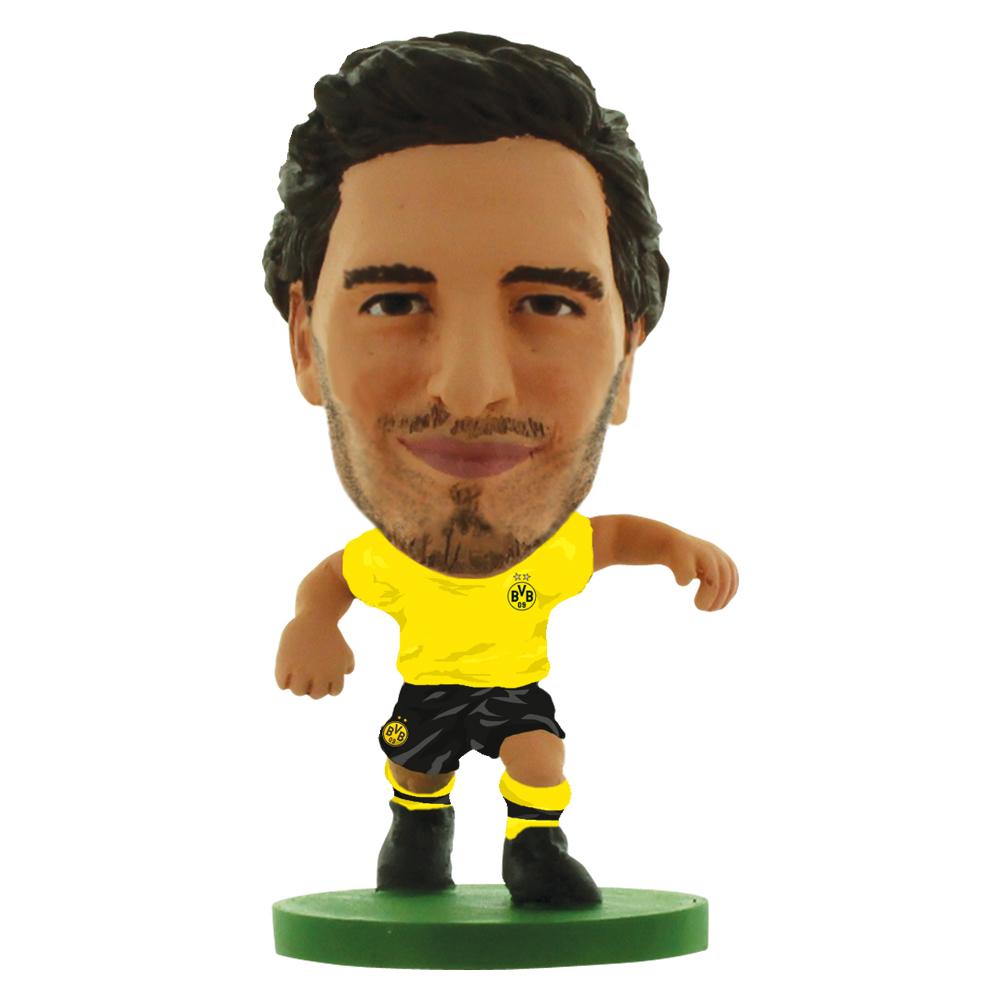 Collectible Mats Hummels SoccerStarz Figure in Borussia Dortmund Classic Home Kit