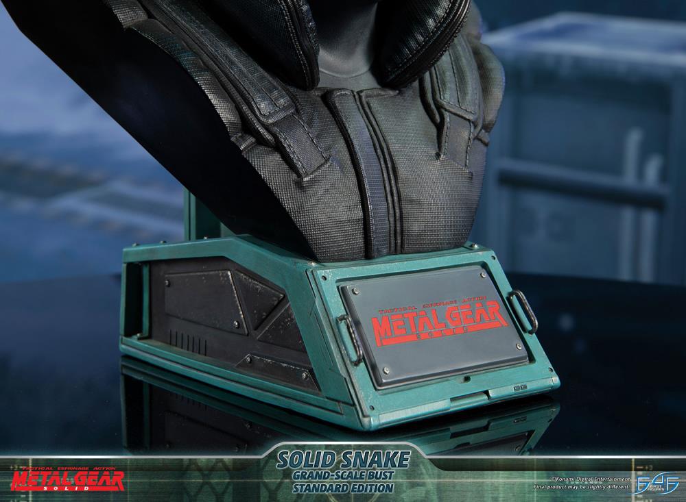 First4Figures Grand Scale Collectible Bust of Solid Snake from Metal Gear Solid