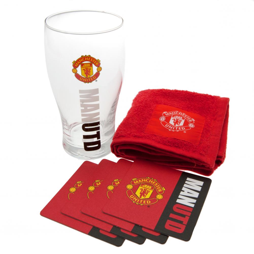 Manchester United Football Club Miniature Barware Set Ideal for Fans