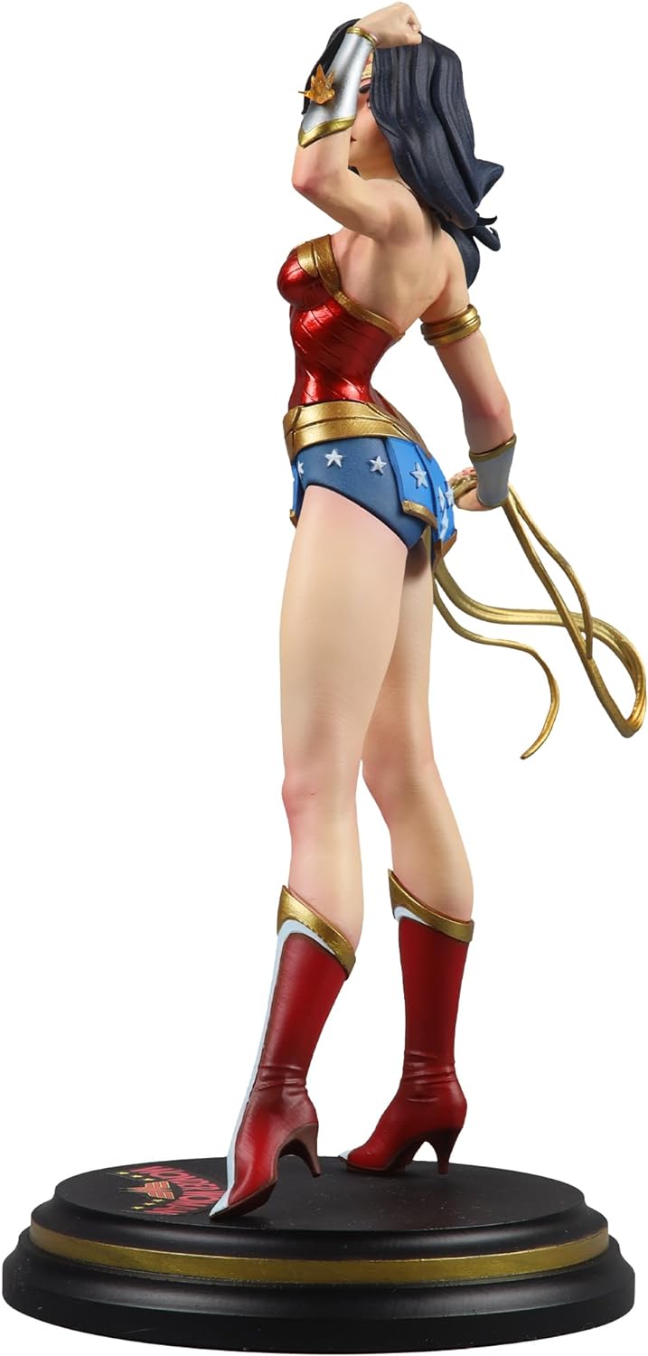 Limited Edition 1/8 Scale McFarlane DC Universe Wonder Woman Statue by J. Scott Campbell