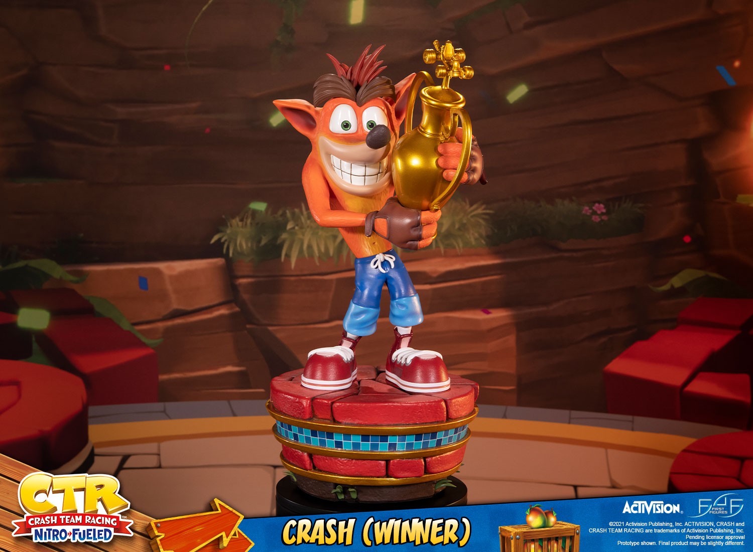 First4Figures Resin Collectible: Crash Bandicoot Nitro-Fueled Winner Statue
