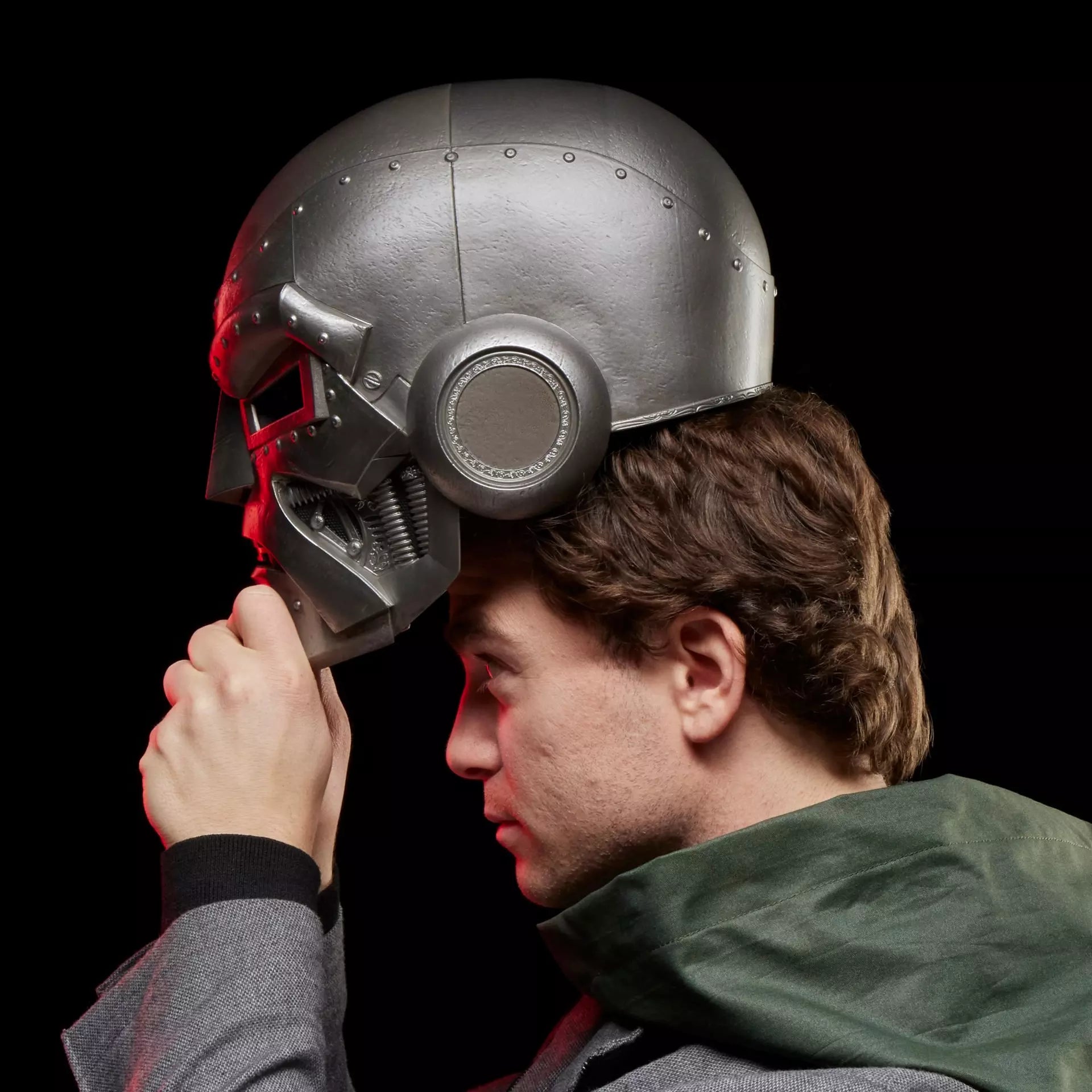 Premium Marvel Legends Series 1:1 Scale Doctor Doom Role - play Helmet Set