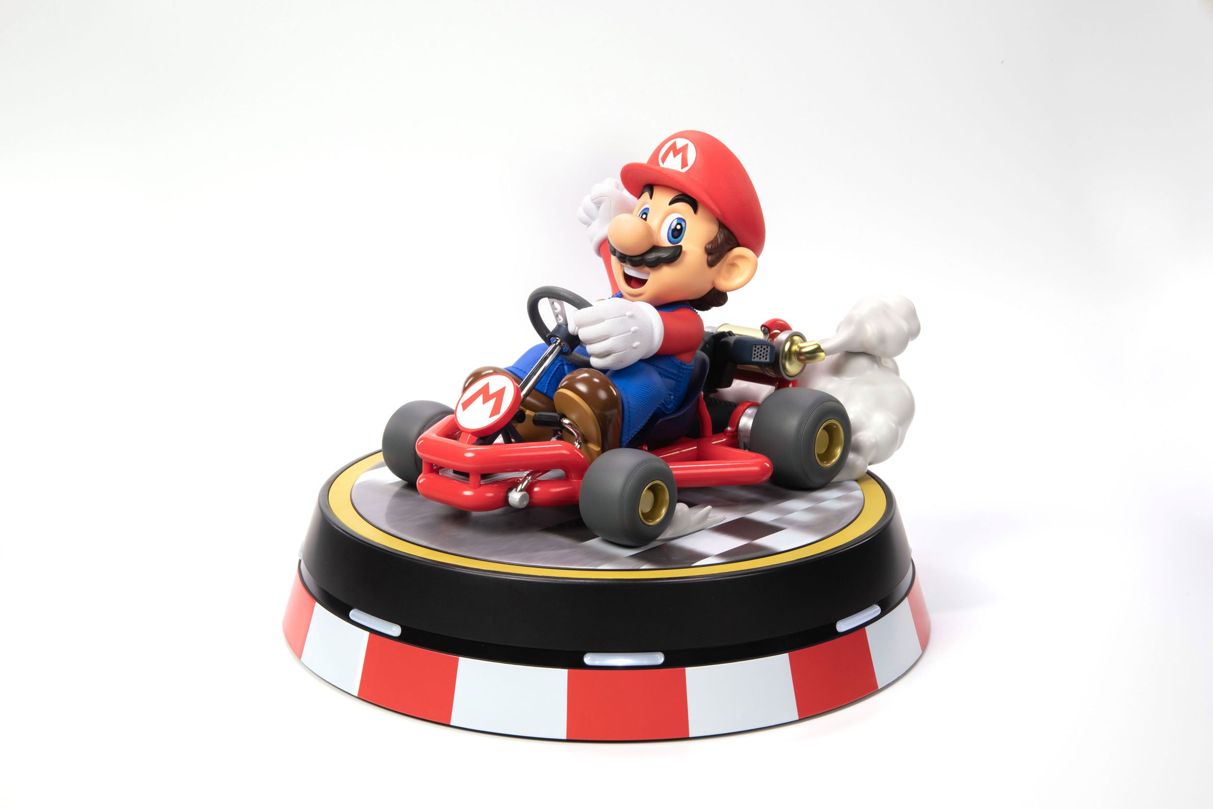 First4Figures High - Quality Mario Kart Mario Collector's Edition PVC Statue