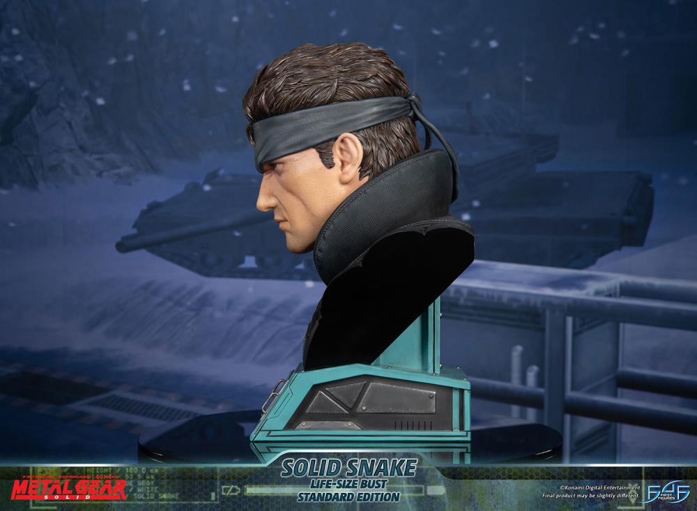 First4Figures Highly Detailed 1/1 Scale Life - Size Solid Snake Bust from Metal Gear Solid Video Game