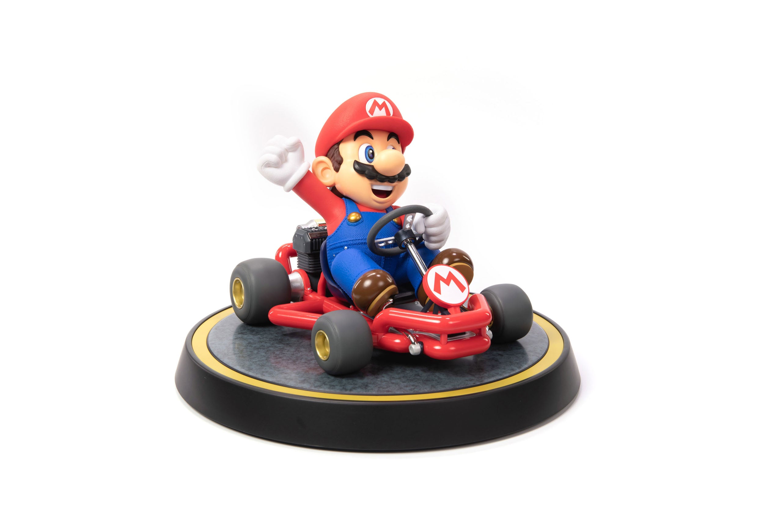 First4Figures High - Quality Mario Kart Mario Statue Standard Edition