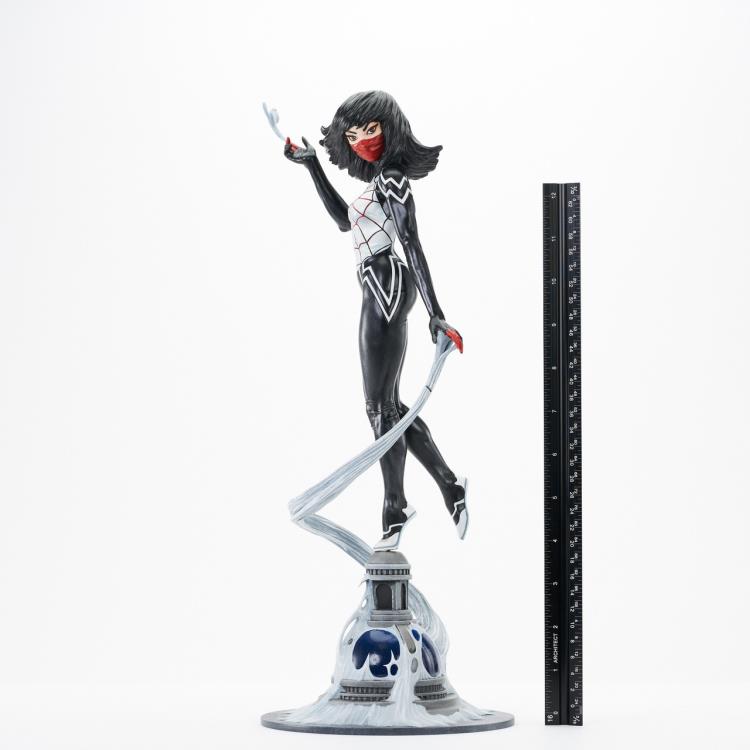 Marvel Premier Collectible Series Silk 1/7 Scale Limited Edition Collectible Statue