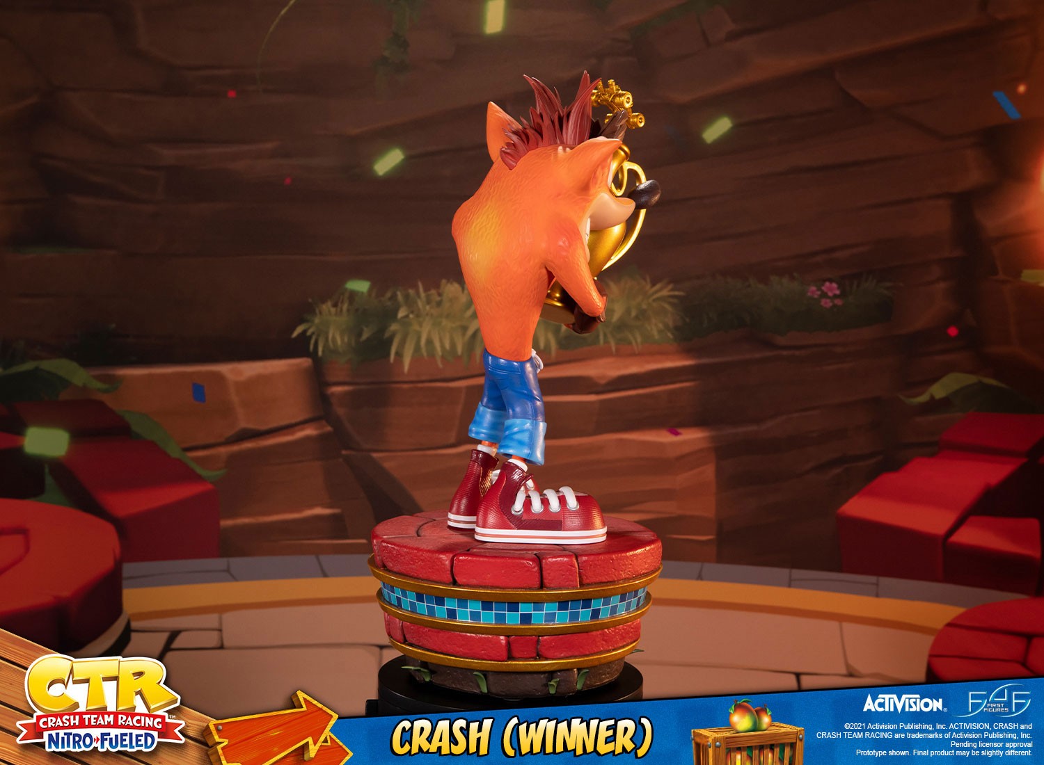 First4Figures Resin Collectible: Crash Bandicoot Nitro-Fueled Winner Statue