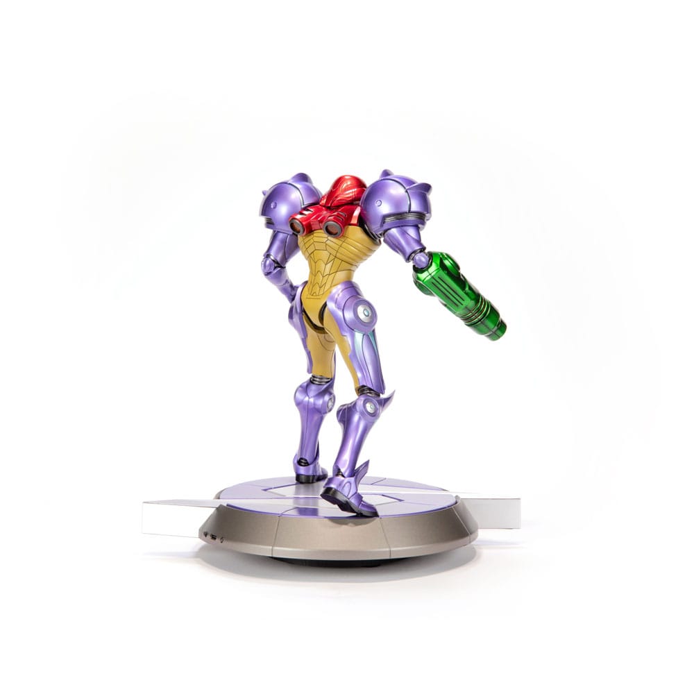 First4Figures Standard Edition PVC Statue of Samus in Metroid Prime Gravity Suit