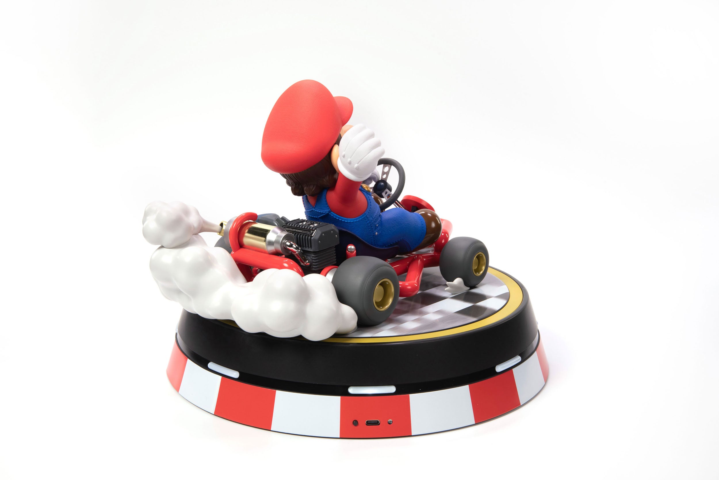 First4Figures High - Quality Mario Kart Mario Collector's Edition PVC Statue