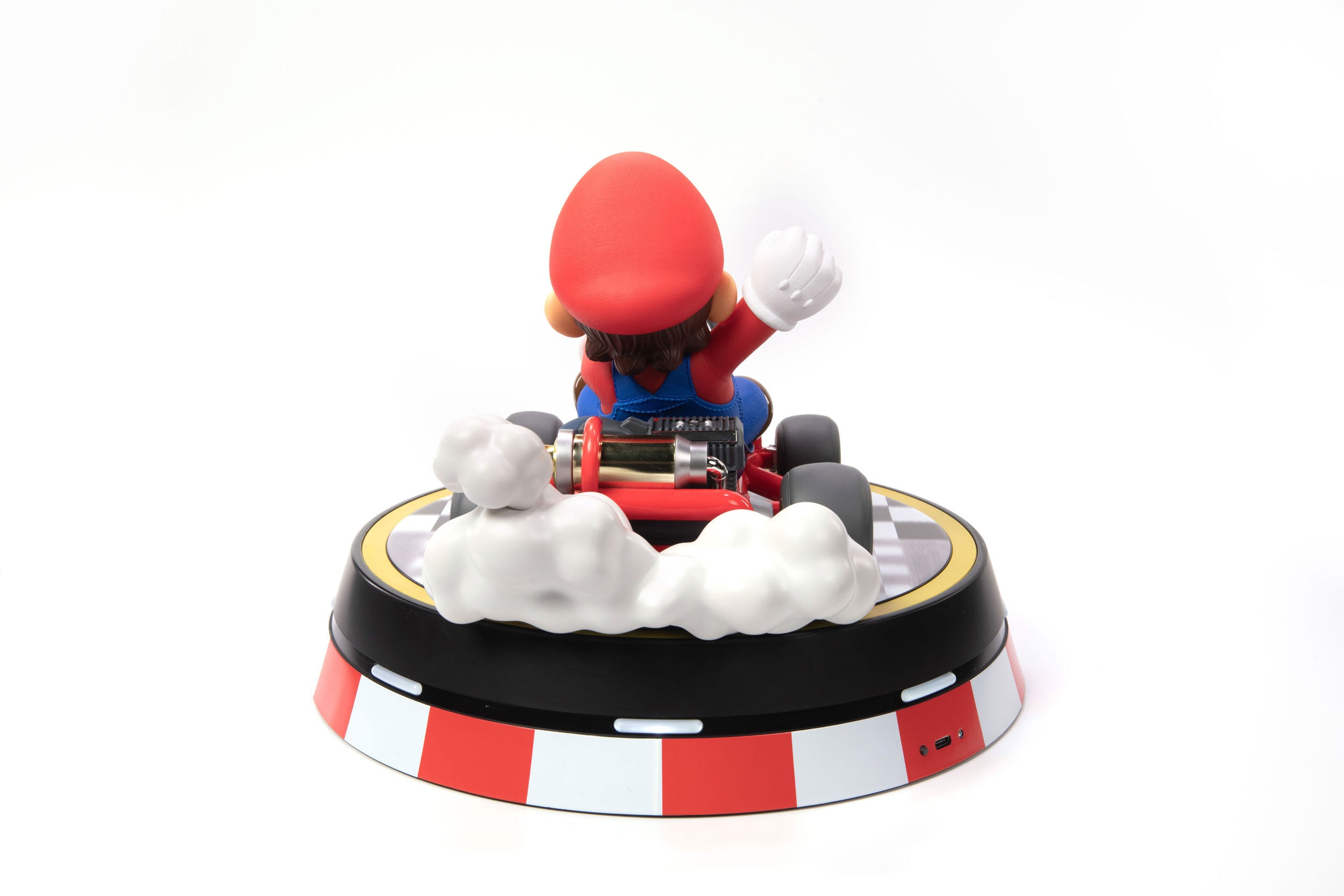 First4Figures High - Quality Mario Kart Mario Collector's Edition PVC Statue