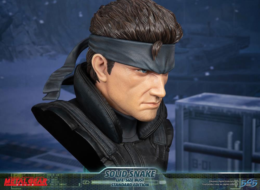 First4Figures Highly Detailed 1/1 Scale Life - Size Solid Snake Bust from Metal Gear Solid Video Game