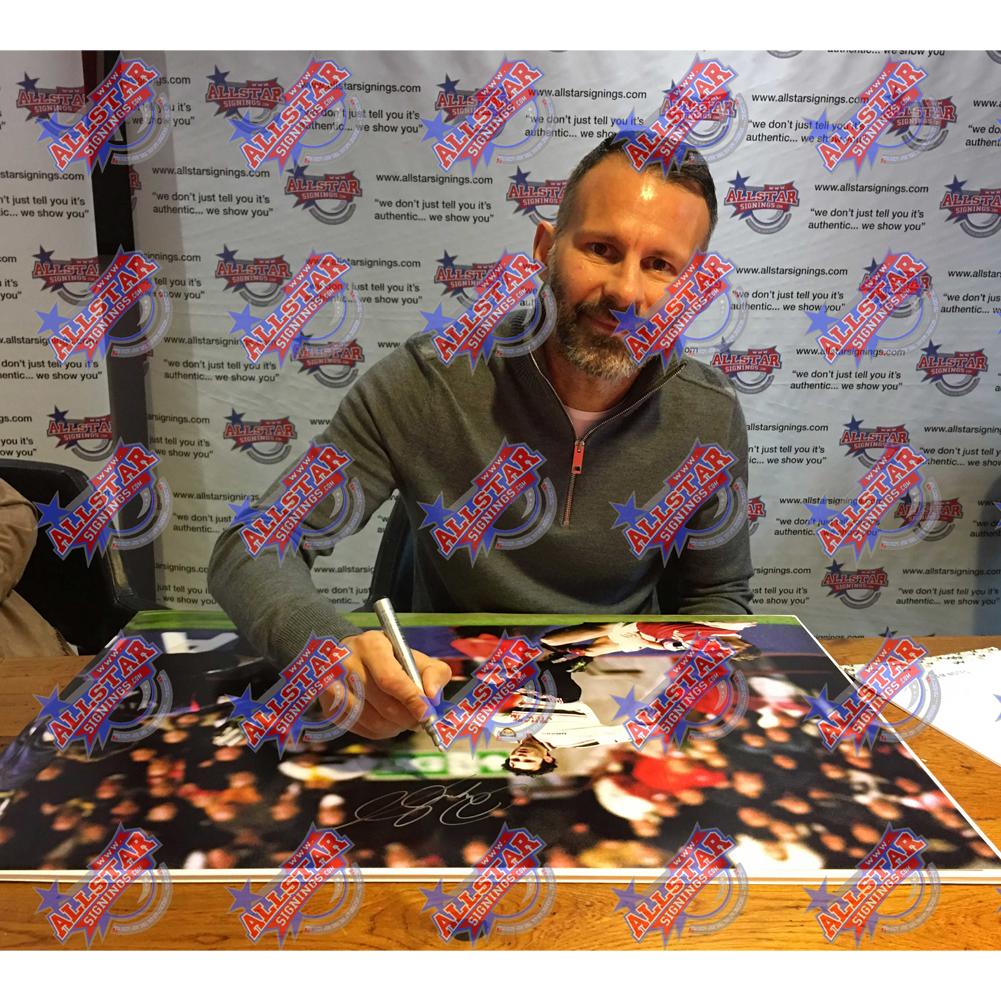 Authentic Ryan Giggs Signed Framed 16x20 Inch Manchester United Print