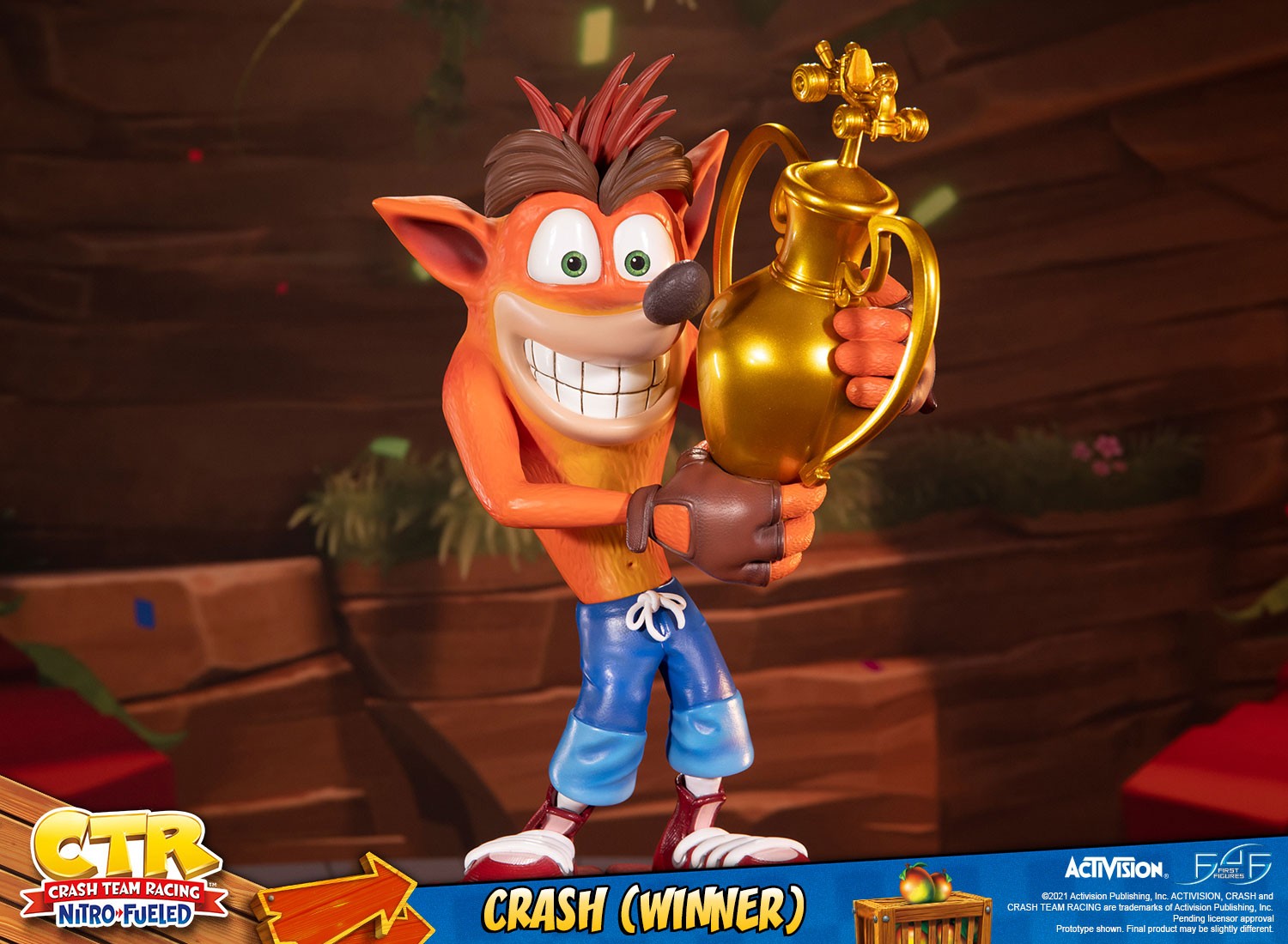 First4Figures Resin Collectible: Crash Bandicoot Nitro-Fueled Winner Statue