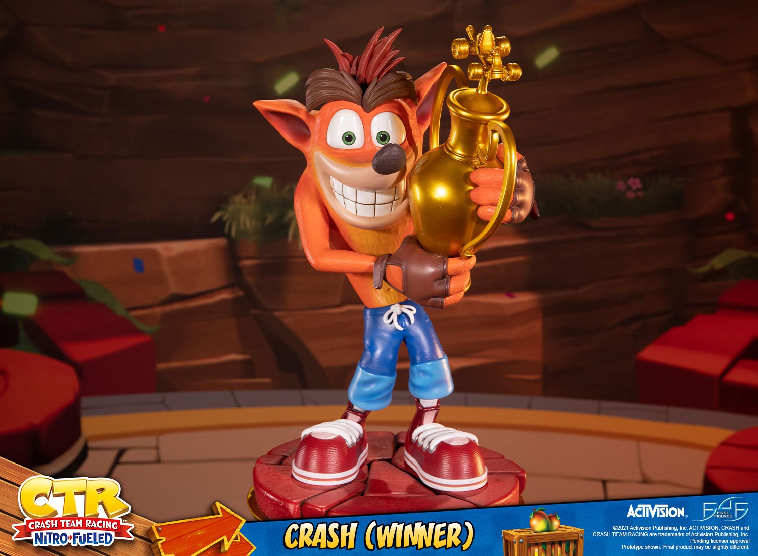 First4Figures Resin Collectible: Crash Bandicoot Nitro-Fueled Winner Statue