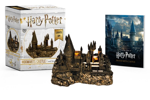 Harry Potter Miniature Light - Up Hogwarts Castle with Exclusive Sticker Book