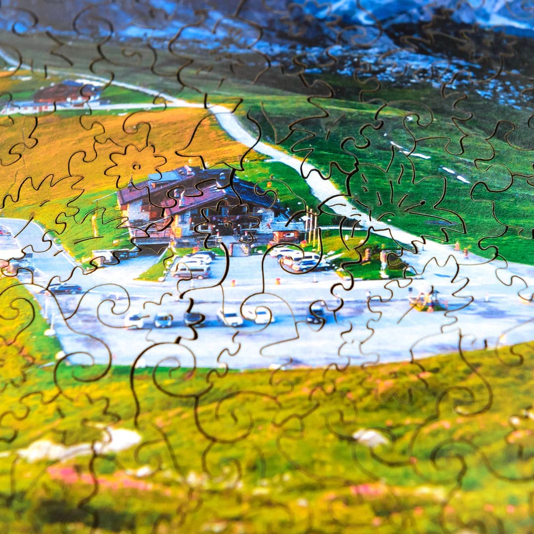 Exquisite Mountain Wooden Jigsaw Puzzle with Nature Scenes