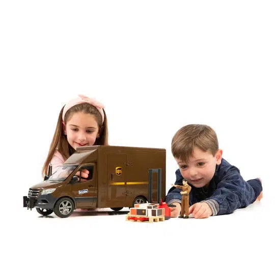 Mercedes-Benz Sprinter UPS Delivery Truck Set with Manually-Operated Pallet Jack and Accessories