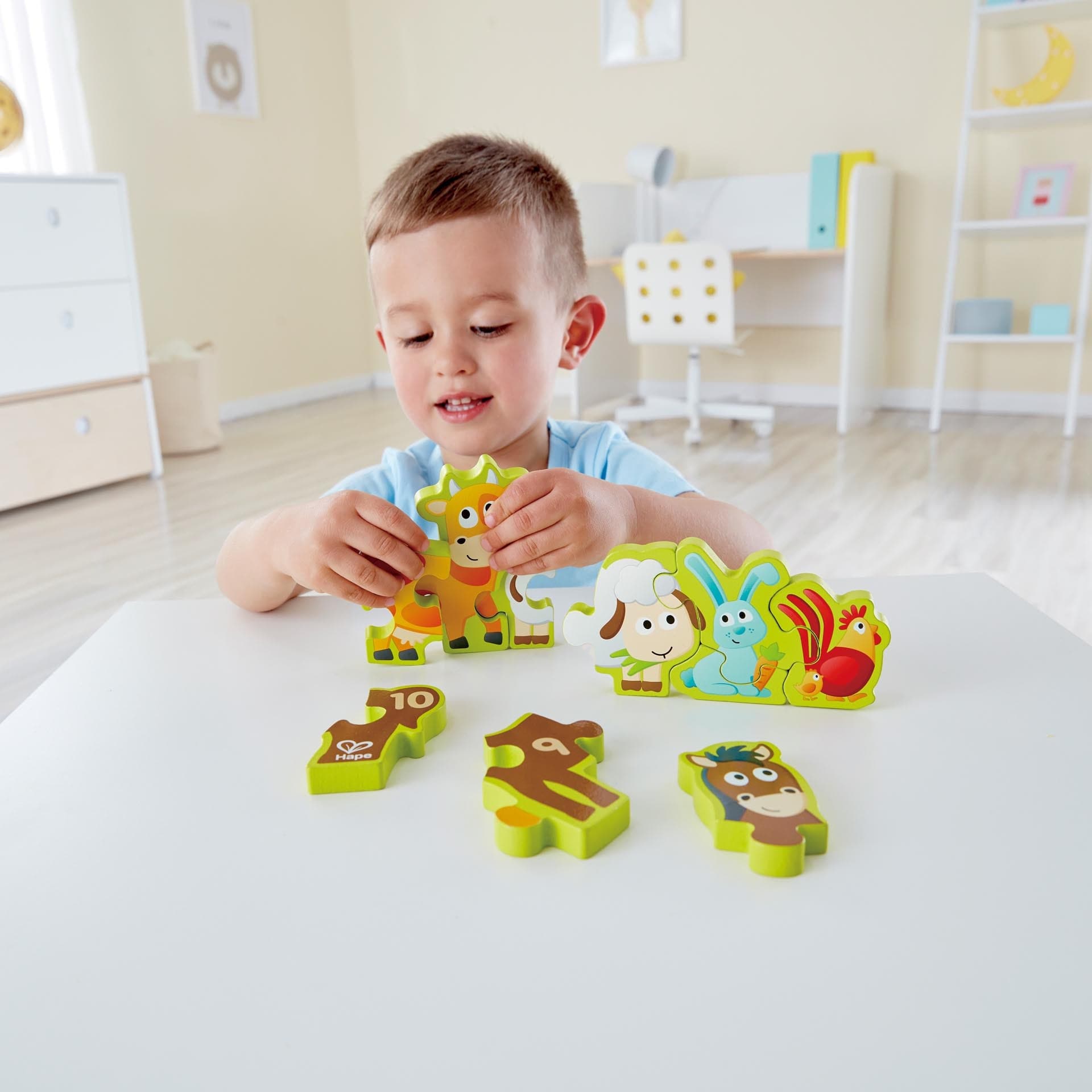 Exquisitely Crafted 10 - Piece Wooden Puzzle: Farm Animals and Numbers 1 - 10