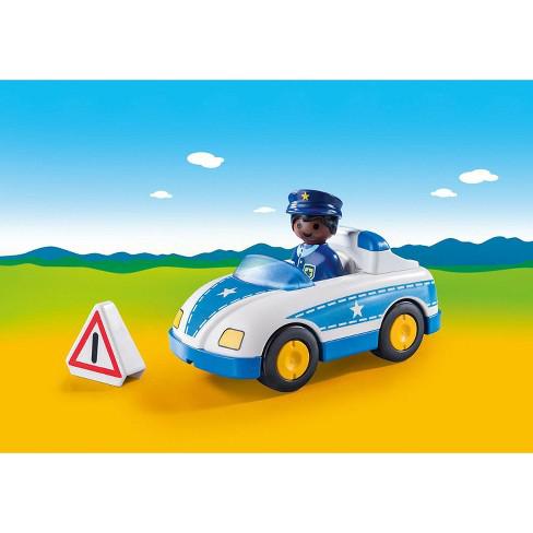 1.2.3 Police Vehicle: A Police Car with Trailer Hitch