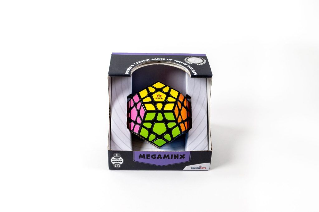 Challenging Megaminx Puzzle with 50 Movable Pieces